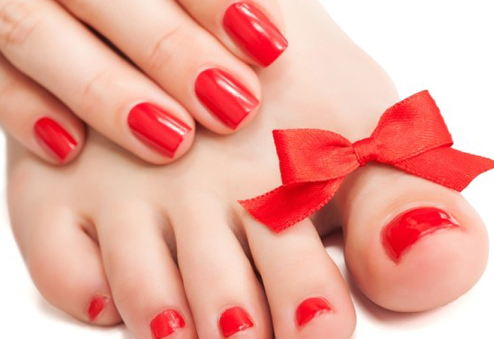 Классический маникюр и педикюр